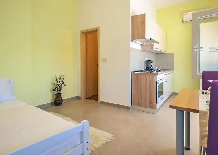 Сasa de vacaciones Ana-1 By Interhome