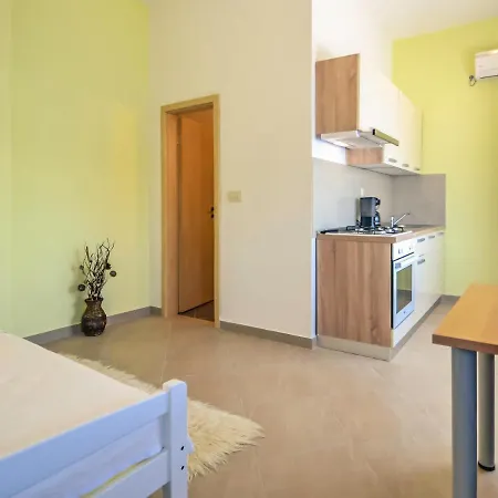 Prázdninový dům Ana-1 By Interhome