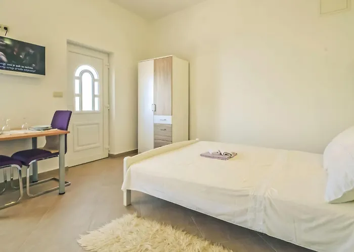 Vakantiehuis Ana-1 By Interhome Anić